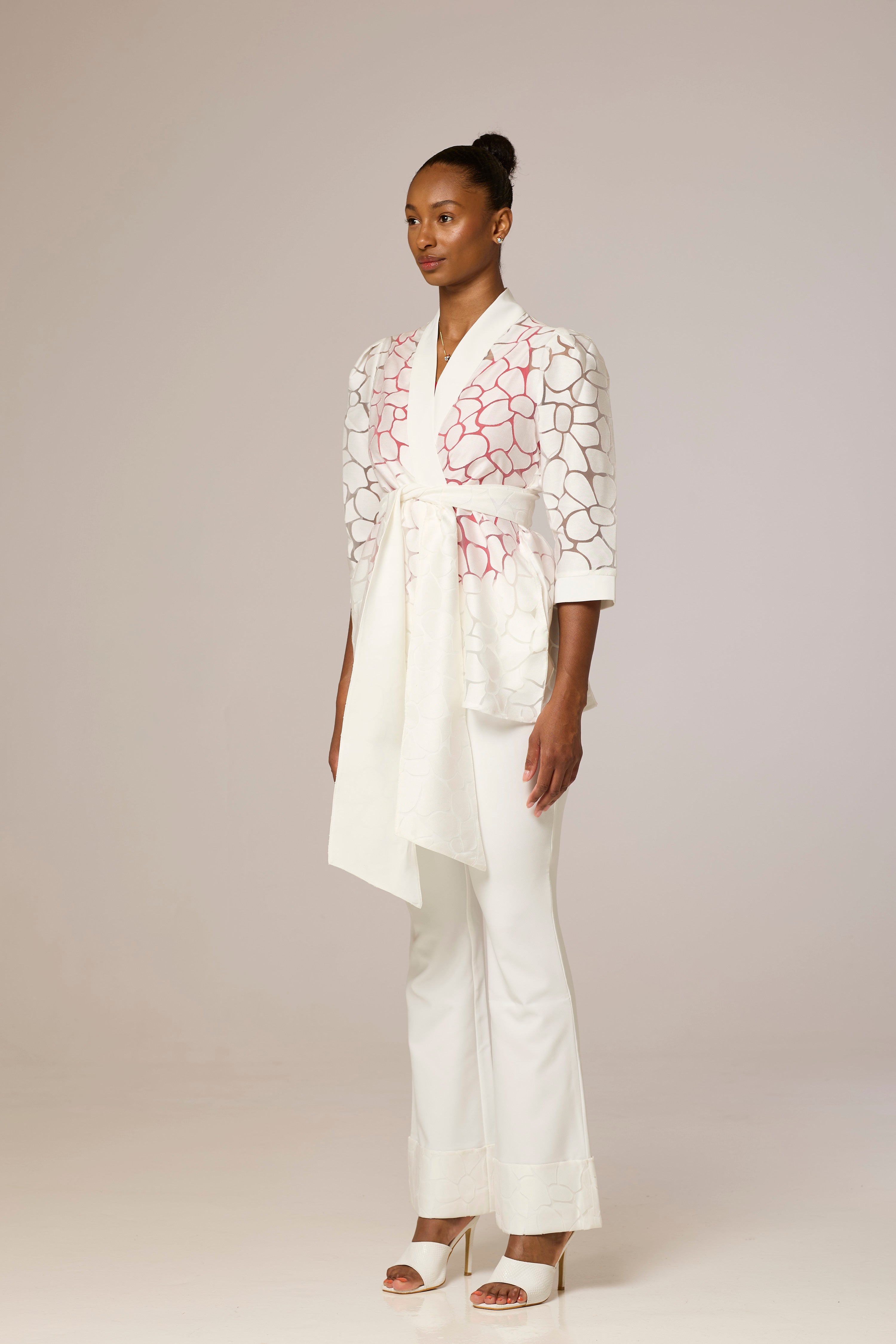 Doxa White Kimono  Jacket Two Piece